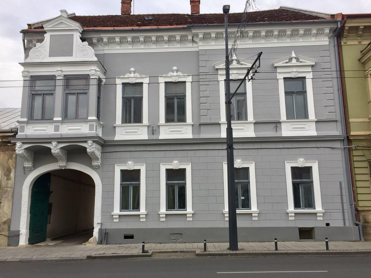 Mansion Josephina Apartment Cluj Napoca Bagian luar foto