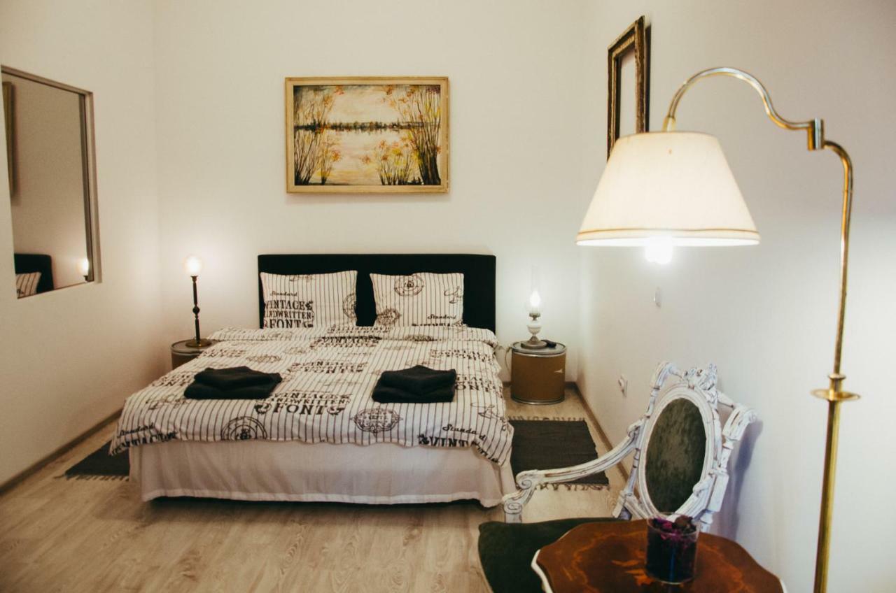 Mansion Josephina Apartment Cluj Napoca Bagian luar foto