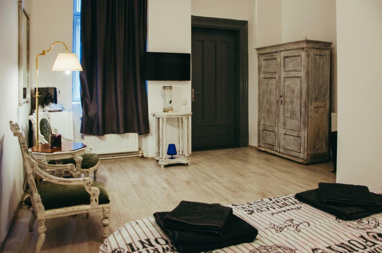 Mansion Josephina Apartment Cluj Napoca Bagian luar foto